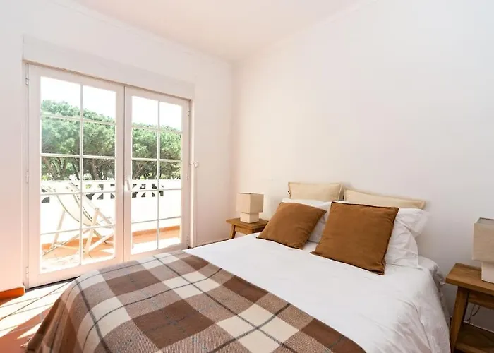 Del Rey Golf & - T3 *